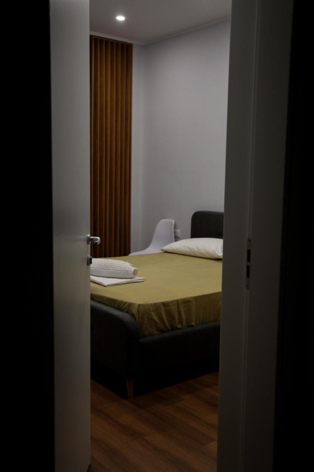 Be Solei Studio Apartments Sol 2 Tirana Exteriör bild